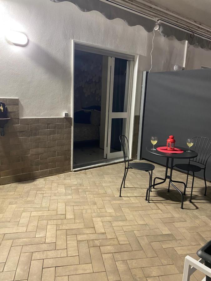 Terrazza Annunziata Hotel Наполи Екстериор снимка