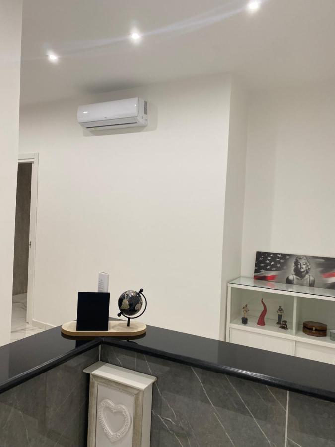 Terrazza Annunziata Hotel Наполи Екстериор снимка