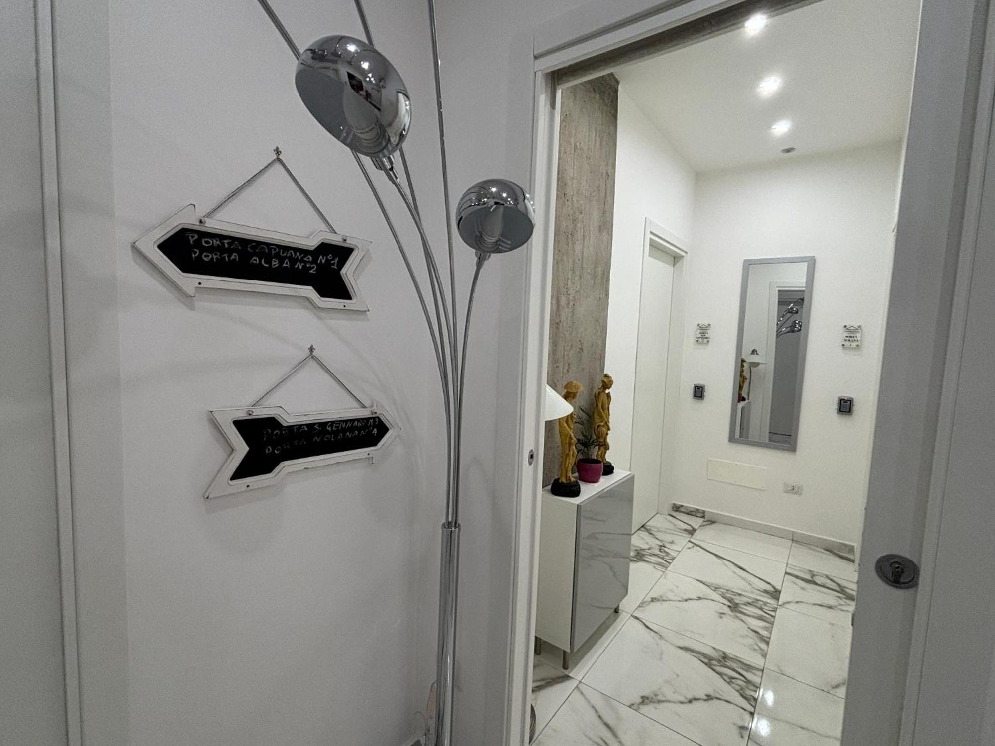 Terrazza Annunziata Hotel Наполи Екстериор снимка