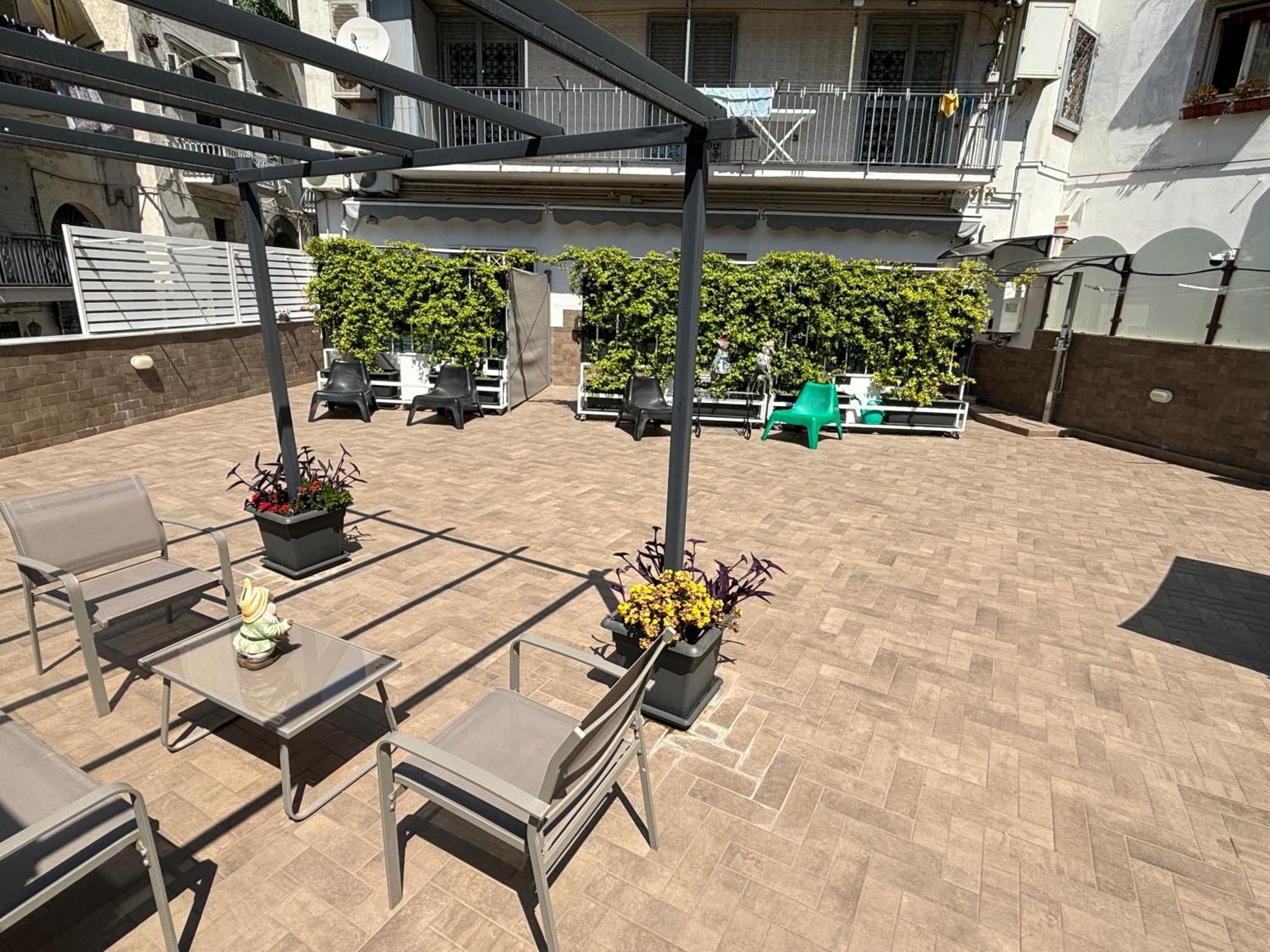 Terrazza Annunziata Hotel Наполи Екстериор снимка