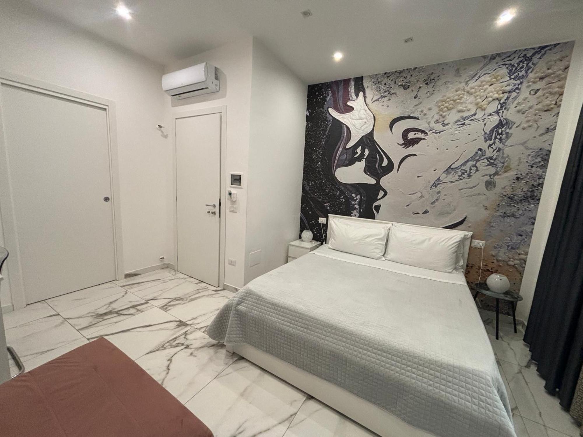 Terrazza Annunziata Hotel Наполи Екстериор снимка