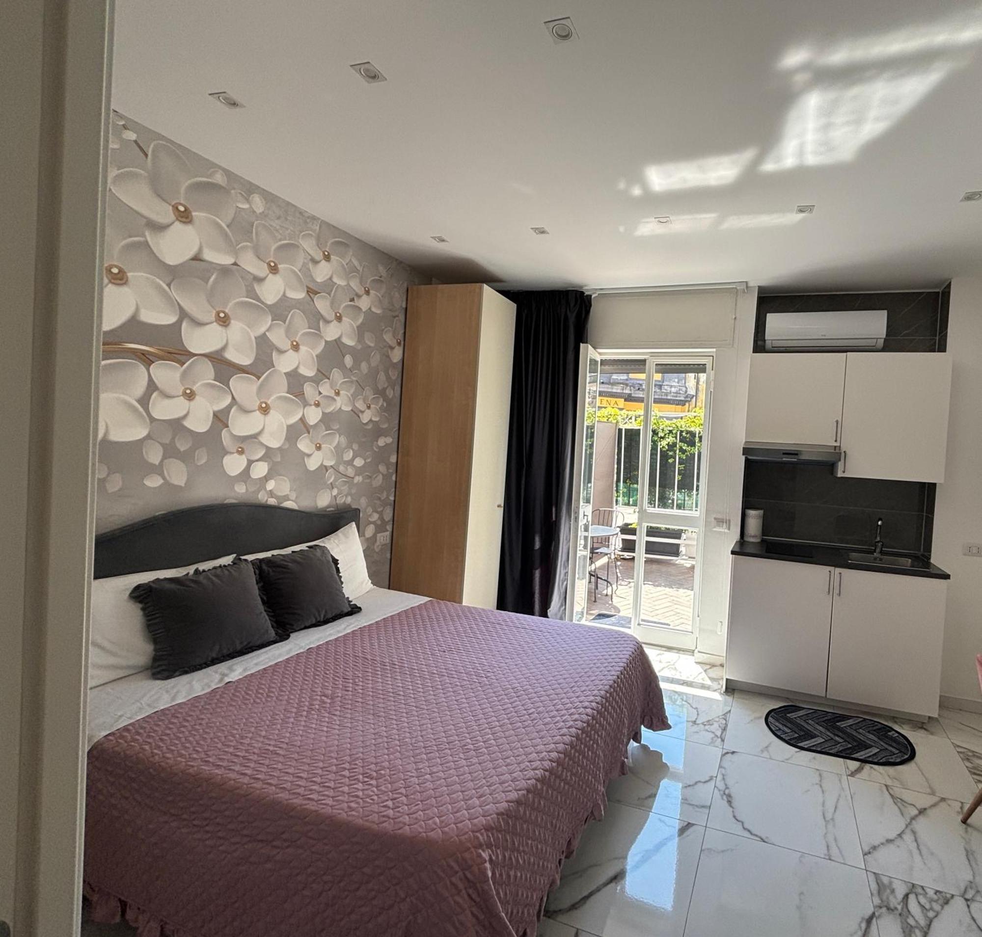 Terrazza Annunziata Hotel Наполи Екстериор снимка